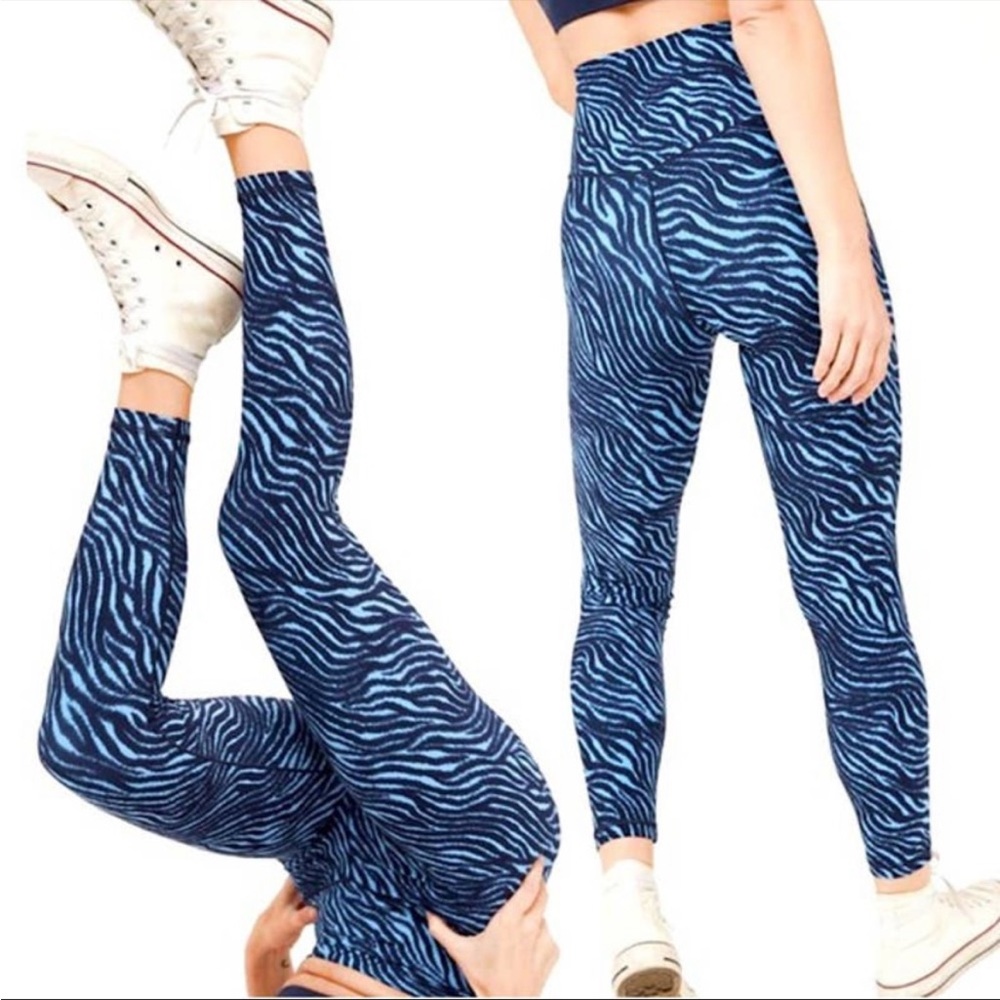 Offline by Aerie Real Me Blue Zebra High Rise 7/8 Leggings